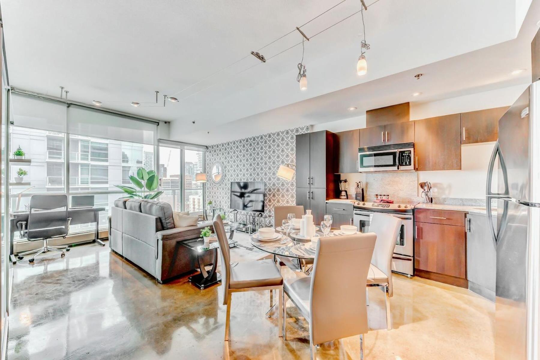 Luxury 2Br Condo - King Bed - Stunning City Views Calgary Ngoại thất bức ảnh