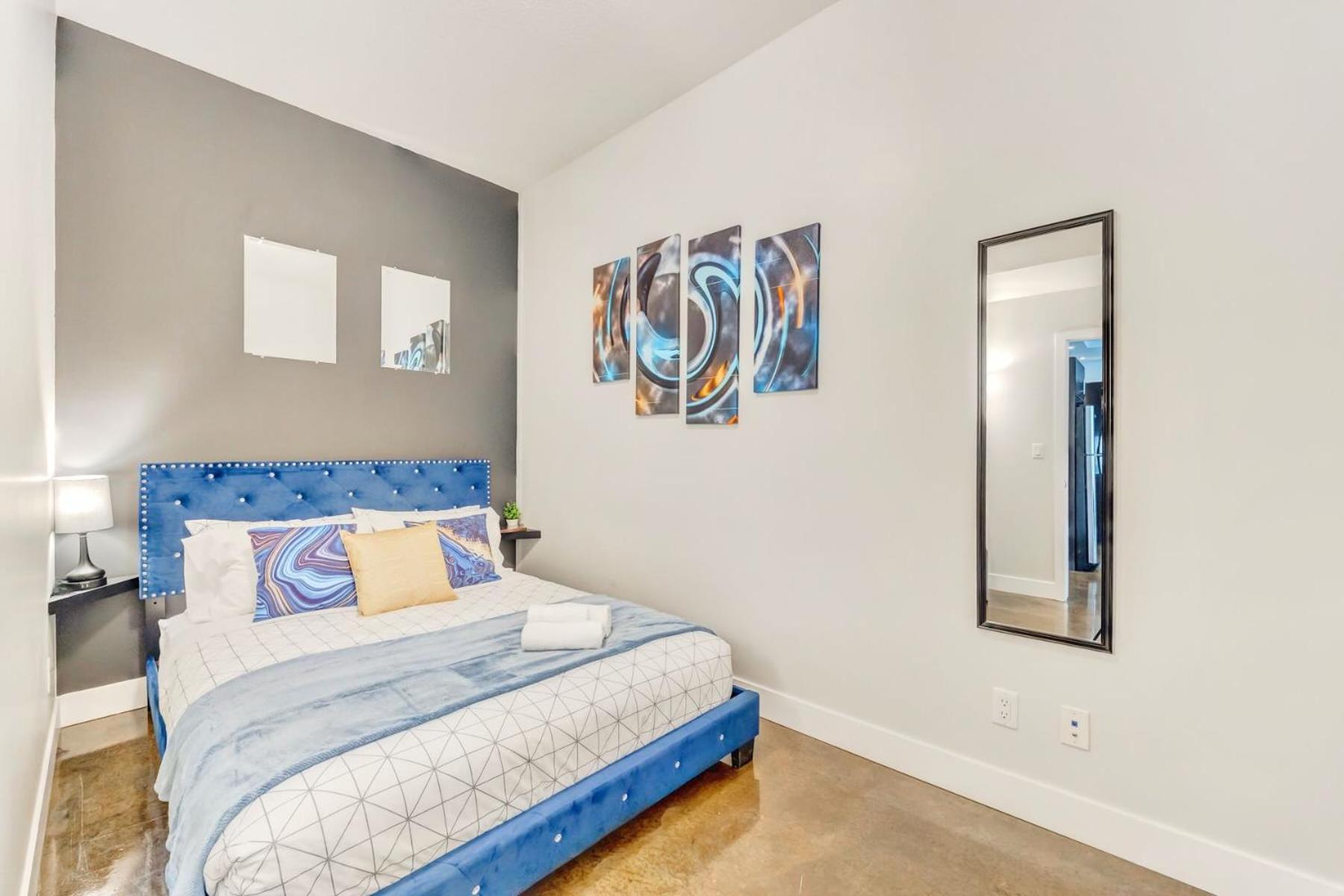 Luxury 2Br Condo - King Bed - Stunning City Views Calgary Ngoại thất bức ảnh